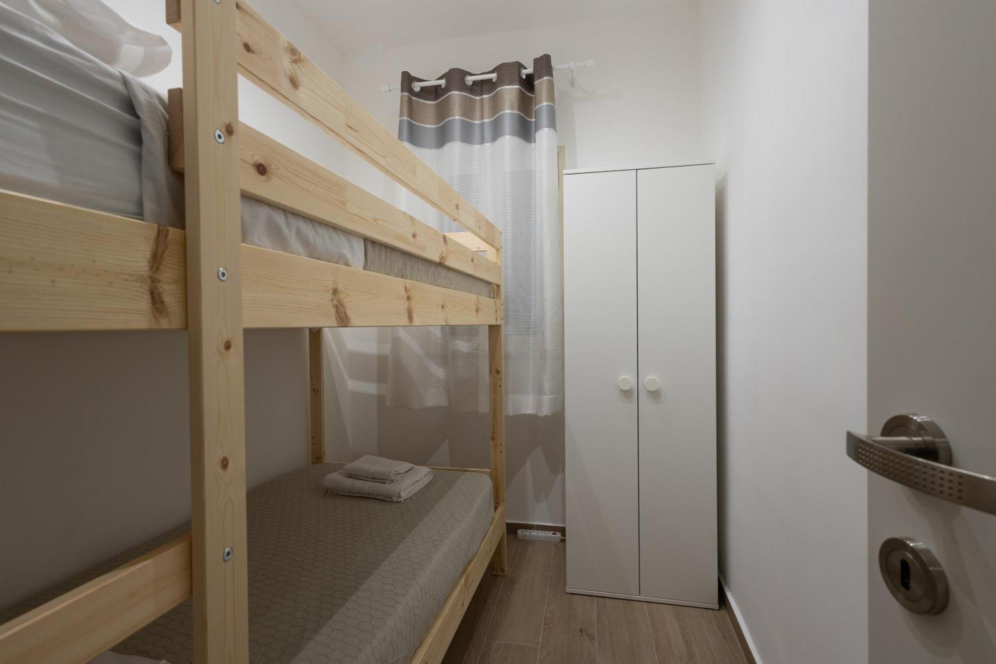 Ludo Holiday House - Charming Con Patio A Due Passi Dalla Cattedrale Palermo Luaran gambar