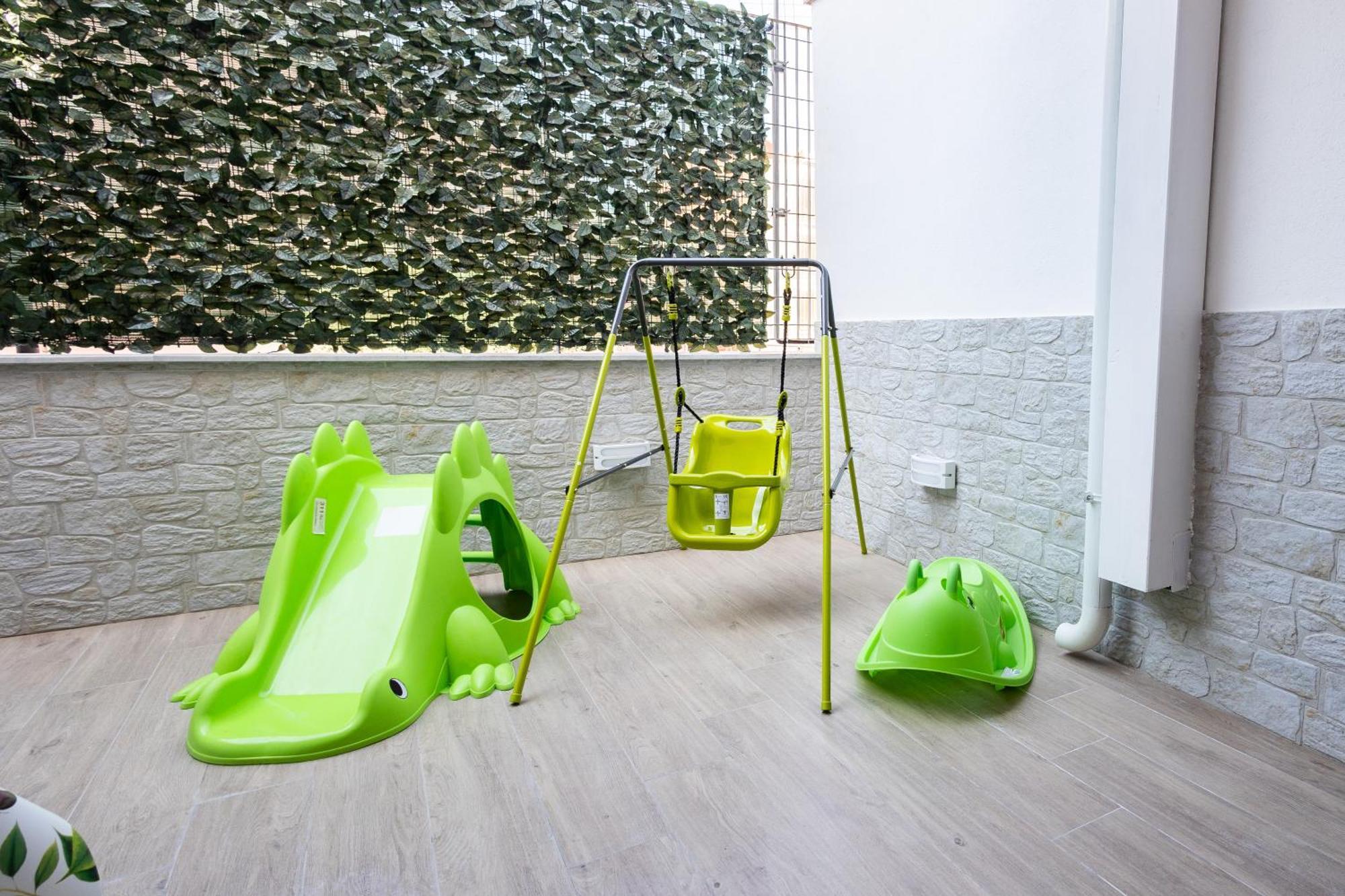 Ludo Holiday House - Charming Con Patio A Due Passi Dalla Cattedrale Palermo Luaran gambar